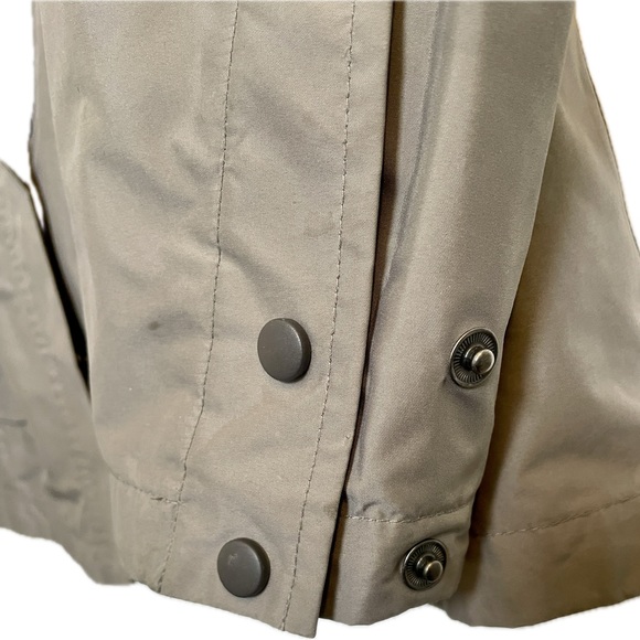 LL Bean H2Off Mesh Lined Rain Jacket fully loaded with features - Picture 2 of 9